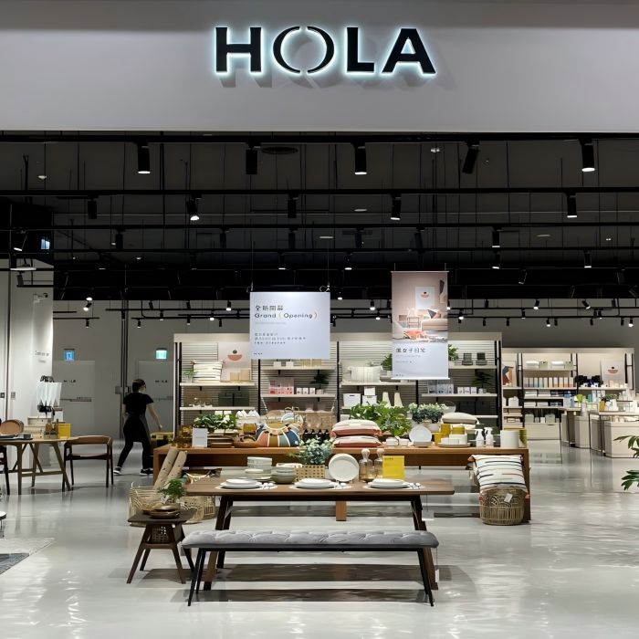 Taiwan Hola Company visited the factory to explore the “aluminum-free” new product project