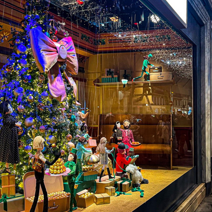 Vacation time for Christmas holidays in countries around the world