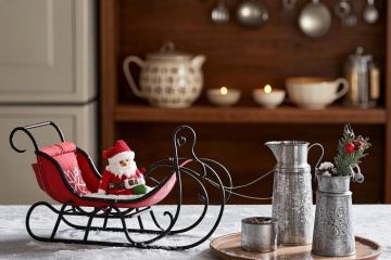 The Christmas Sleigh Saga: Winter Romanticism in Iron Kitchenware