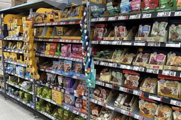 Competitors are growing rapidly, and Asda's market share is declining Fer House