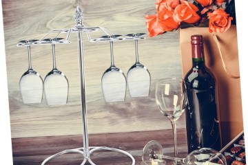 When Iron Art Meets Wine Glasses: Constructing the Poetics of Space Beyond Storage