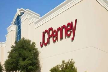 JC Penney se esfuerza por renovar su marca, aprovechando la temporada de bodas con