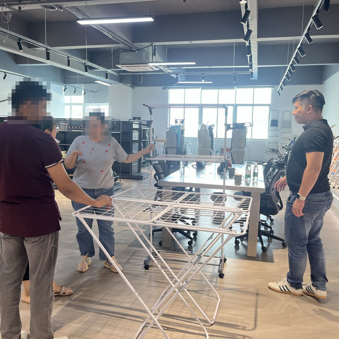 Middle East customers visit FOSHAN EVER RISING to select kitchen shelves