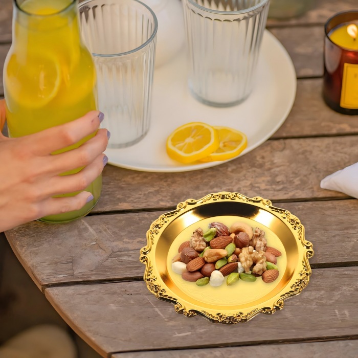 Iron Tray: Material and Design Collide for a Lifestyle Aesthetic