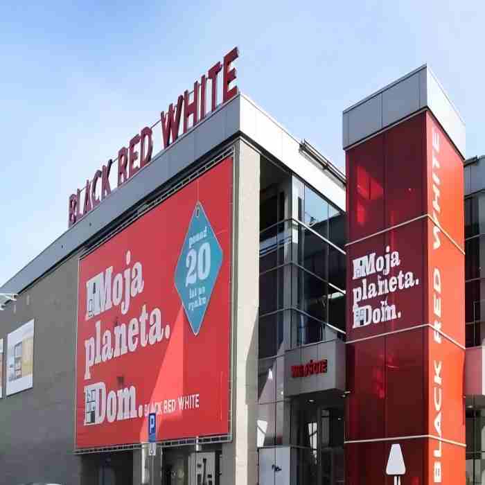 XXXLutz Completes Acquisition of Poland's Black Red White Fer House