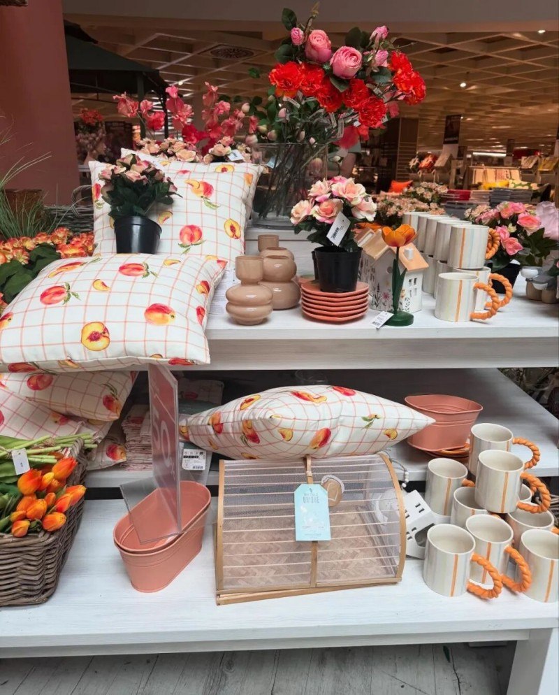 Modern Napkin Holder