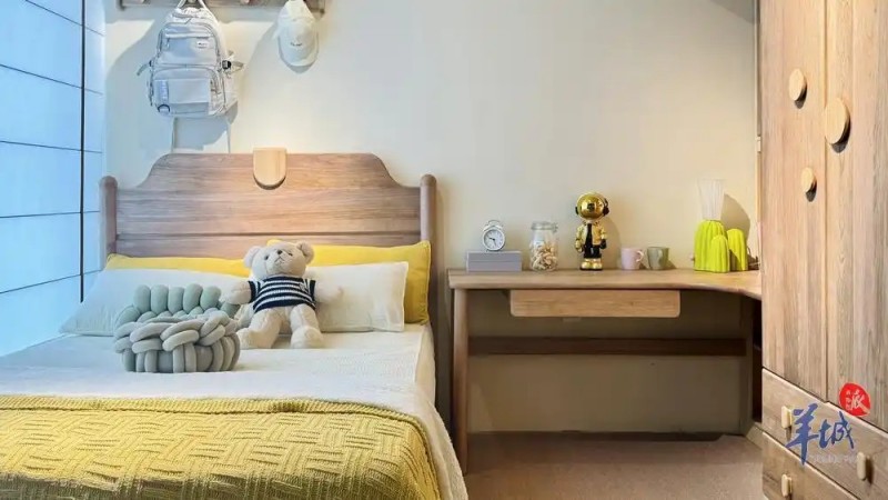 Modern Napkin Holder Modern Napkin Holder