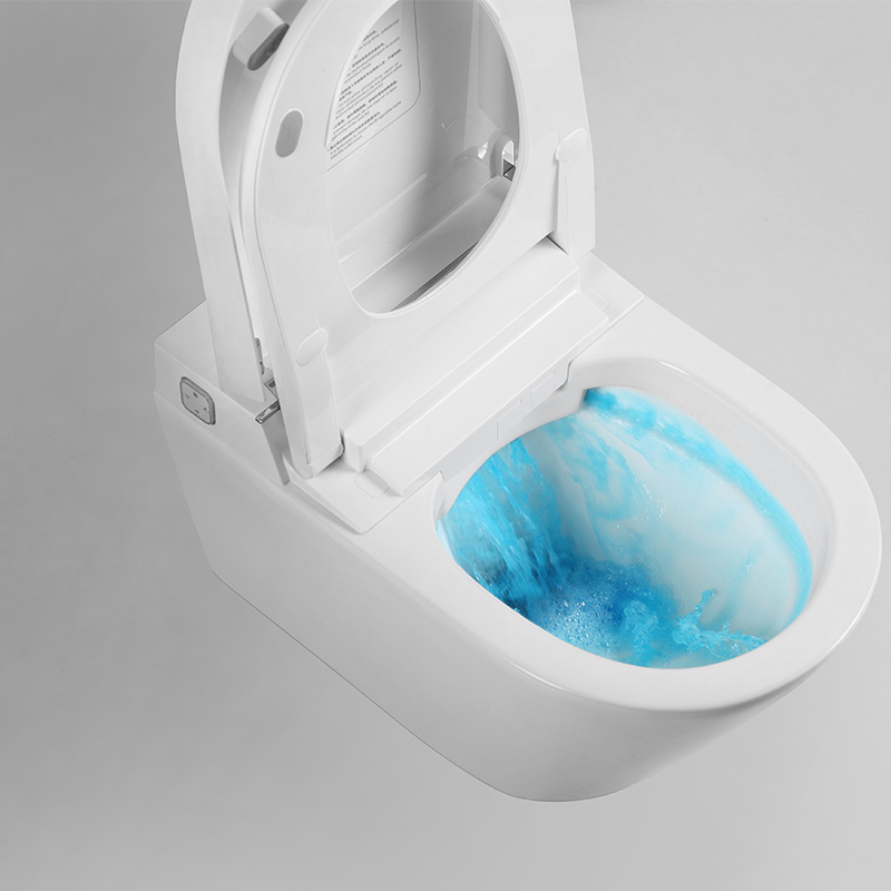 Inodoro inteligente con cisterna oculta colgada en la pared