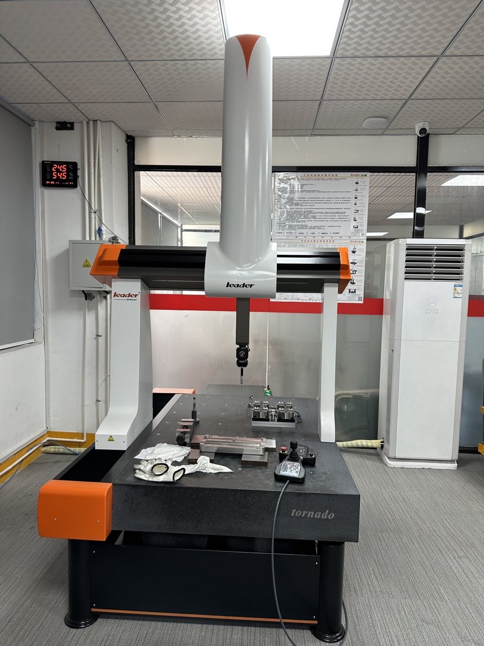 mould detection equipment.jpg