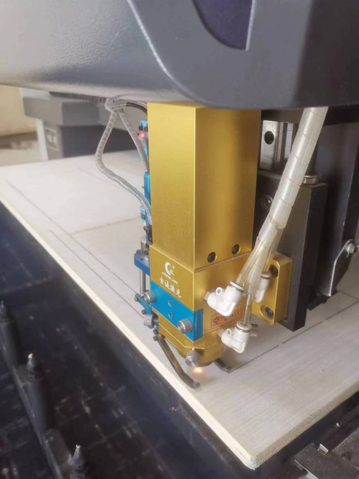 New Laser Die Cut Plate Machine Arrives