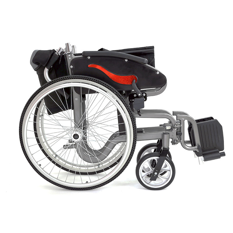 Fauteuil roulant manuel fonctionnel en aluminium Delux
