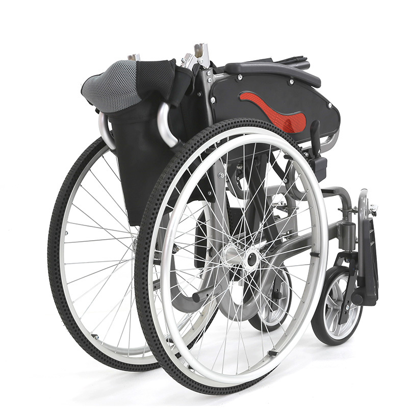 Fauteuil roulant manuel fonctionnel en aluminium Delux