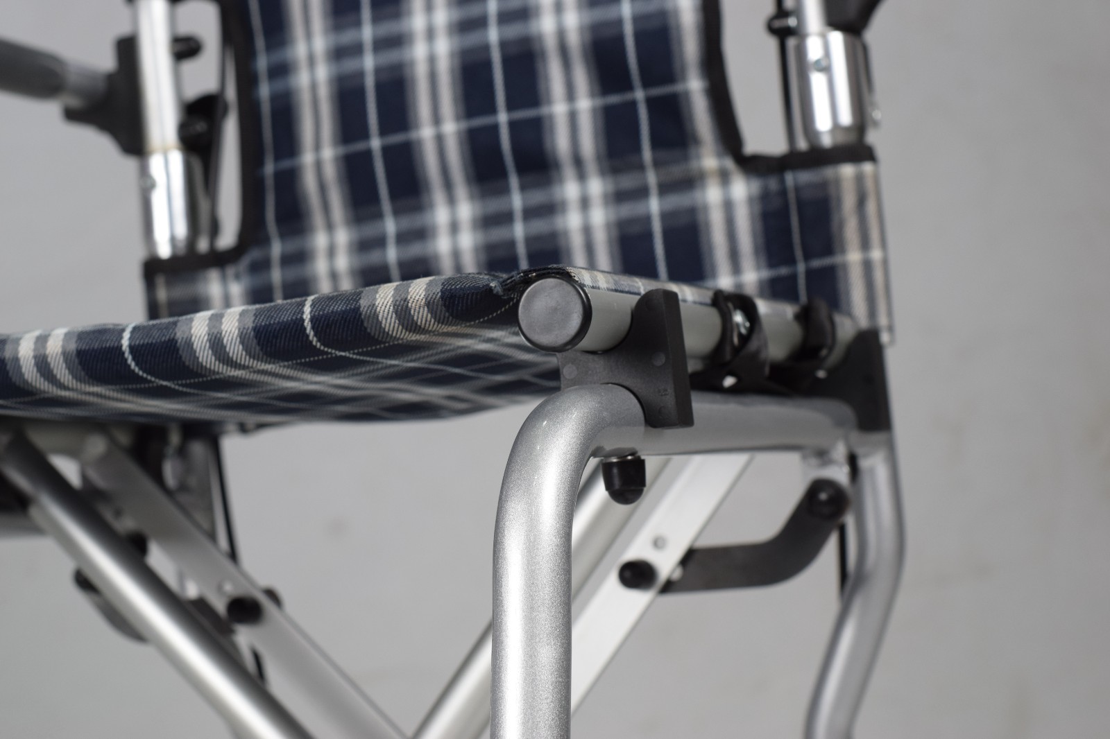 Manual aluminum wheelchairs