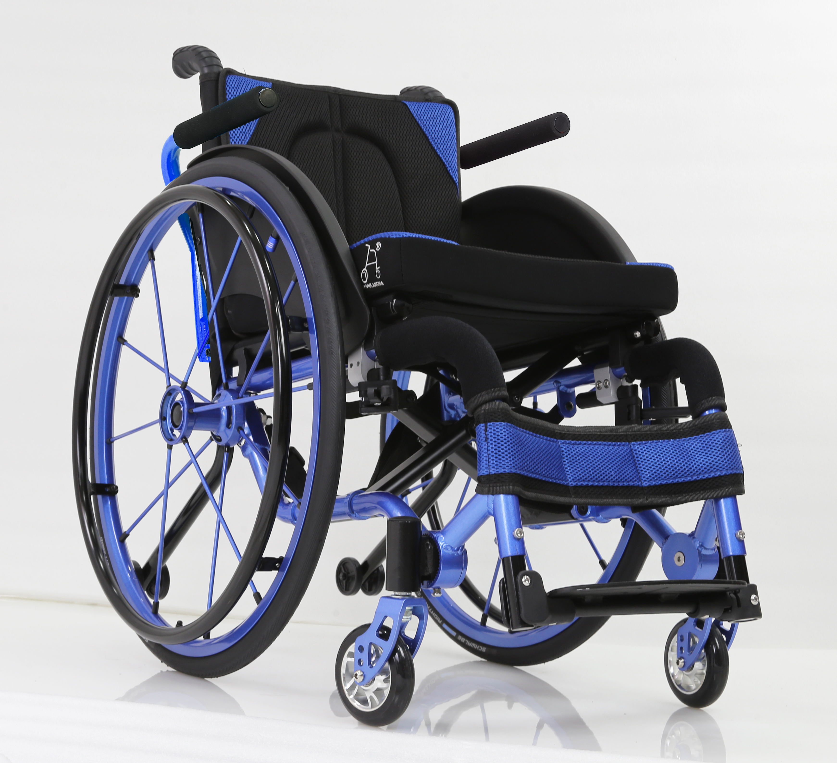 Nagy szilárdságú könnyű súlyú sport alumínium kerekesszék