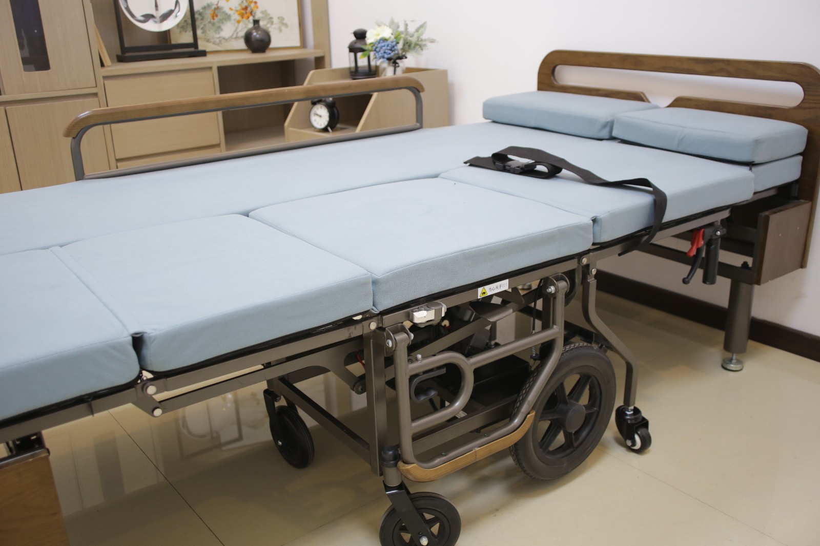 Wheelchair Bed