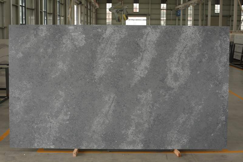 Superficie in quarzo alla moda con motivo effetto marmo