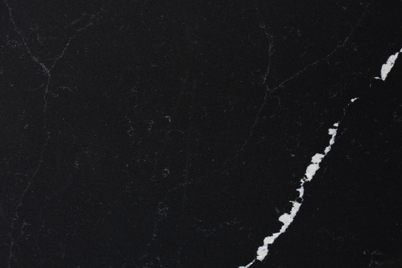 Cuarzo Artificial Negro Con Vetas Blancas Sobremesa