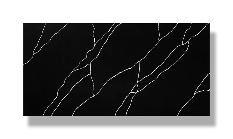 Decoración de pared de cocina de cuarzo artificial negro combinado con libros