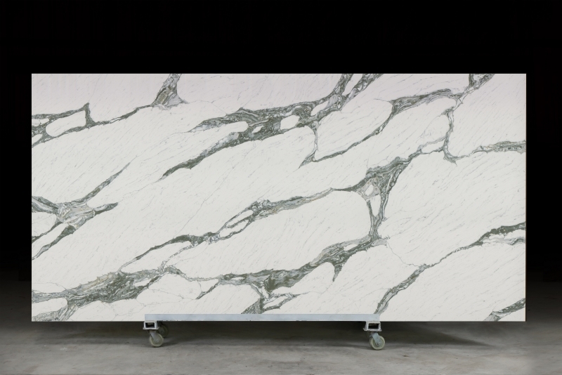 PXQZ240117-5 High-end White Quartz Slabs with Green Veins Used for Countertops