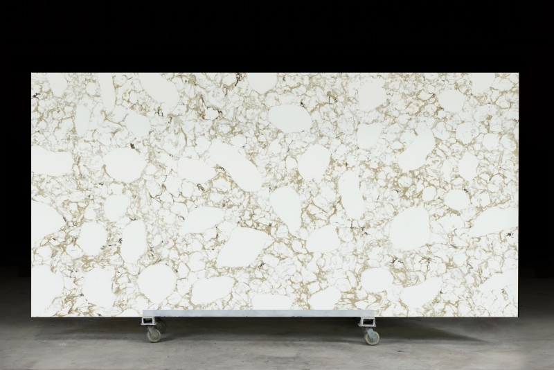 Golden Calacatta Engineered Quartz Stone Surface for House Island tops