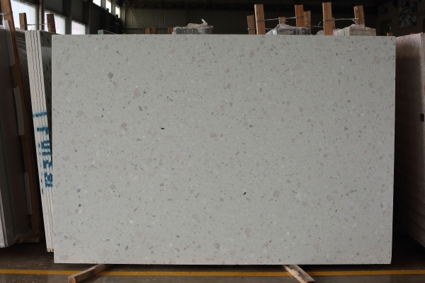 PXS1058 Large Particles White Terrazzo Stone Slabs for Wholesale