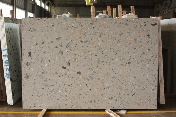 PXS1104 Fireproof Beige Particles Terrazzo Stone Slabs 2400*1600MM