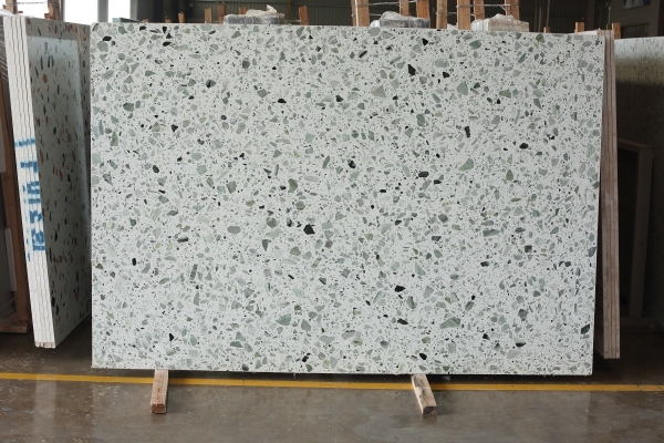 PXS1099 Green Stone Chips Terrazzo Resin Free Used for Outdoor Decoration