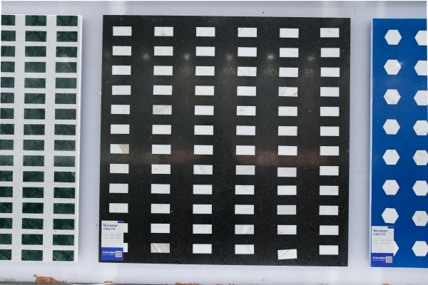 PCM0010 Black Modern Mosaic Tiles Used for Restaurant Interior Decoration