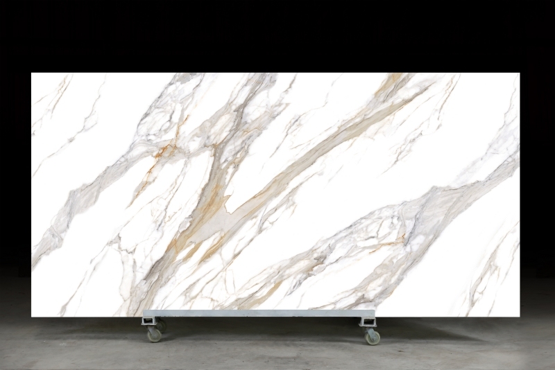 YS3D-049 Golden Veins Calacatta Quartz Stone Slabs 3D Quartz for Sale