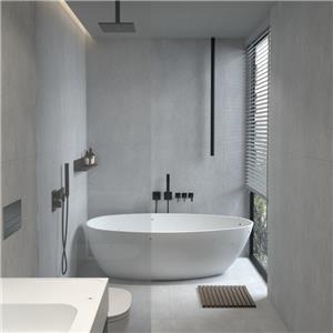 Ovale grüne Terrazzo-Badewanne im Freien