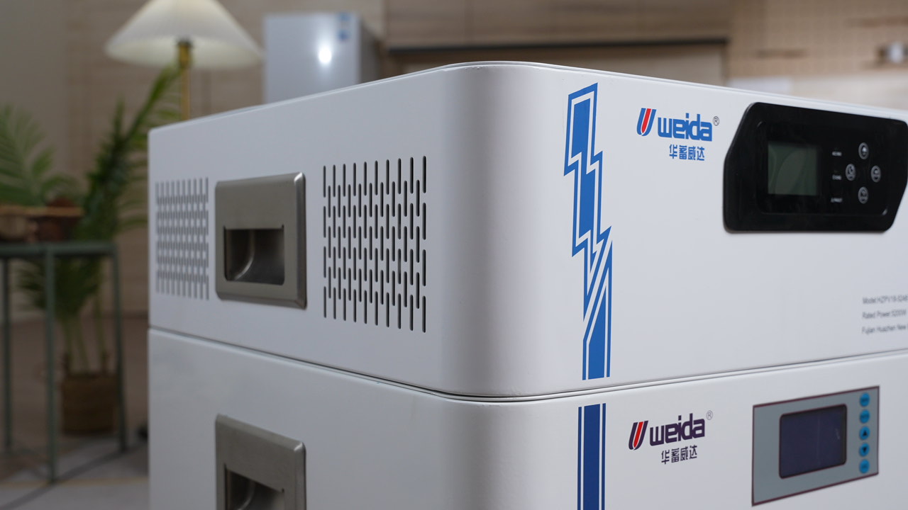 48V 51.2V 100AH 家用储能堆叠式磷酸铁锂电池