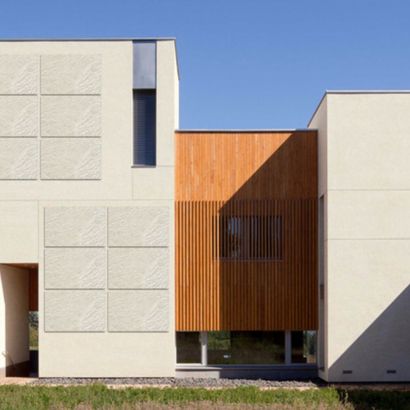 215KWH Energy Storage Cabinet: ‘Super Manager’ for Home Energy