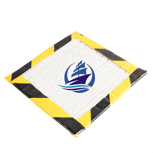 Liner in argilla geosintetica costituiti da bentonite e geotessili