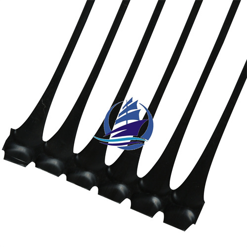 Allée de géogrilles uniaxiales en polypropylène