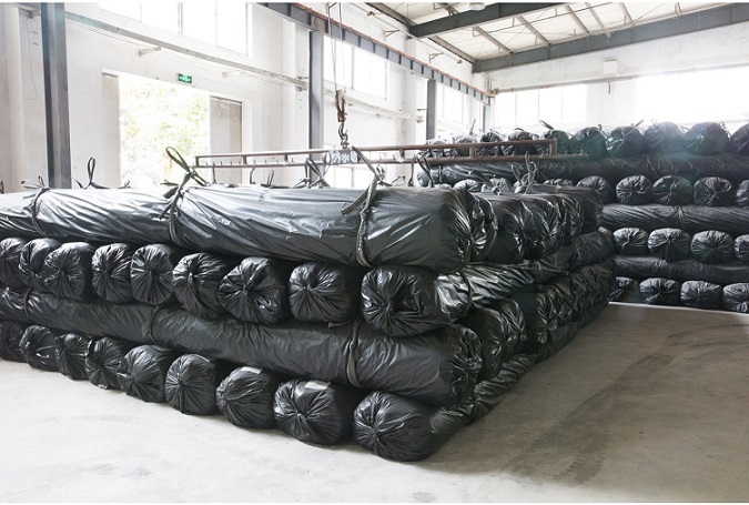 Bentonite Geosynthetic Clay Pond Liner Manufacturer