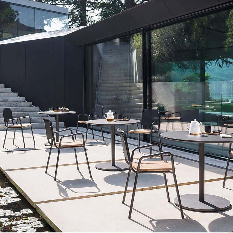 Can outdoor furniture be powder coated?