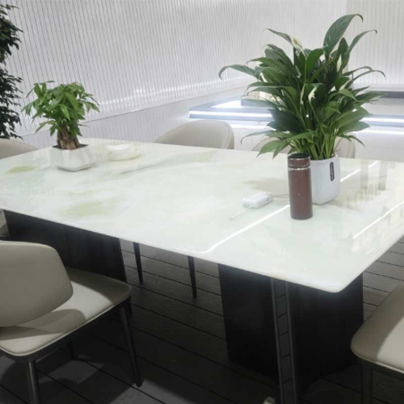What are the advantages of honeycomb panel furniture?