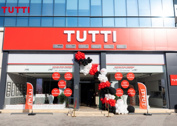 เปิดตัวร้าน ทุตติ อย่างยิ่งใหญ่ในอาเซอร์ไบจาน