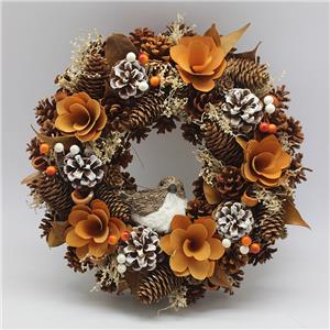 秋の収穫の花松ぼっくり鳥のリース