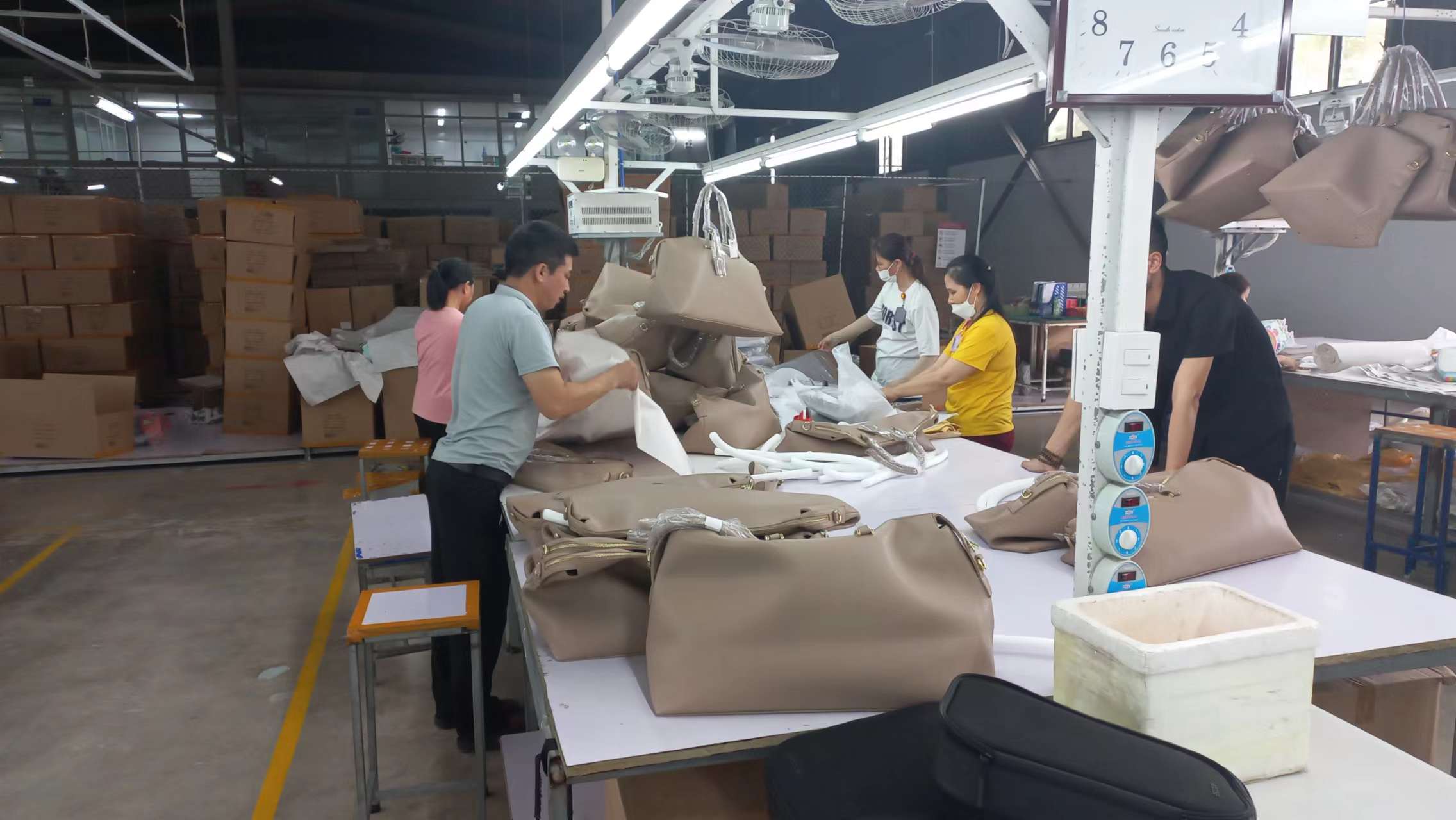 Acerca de la fabricación de bolsos de cuero Hecheng de Vietnam