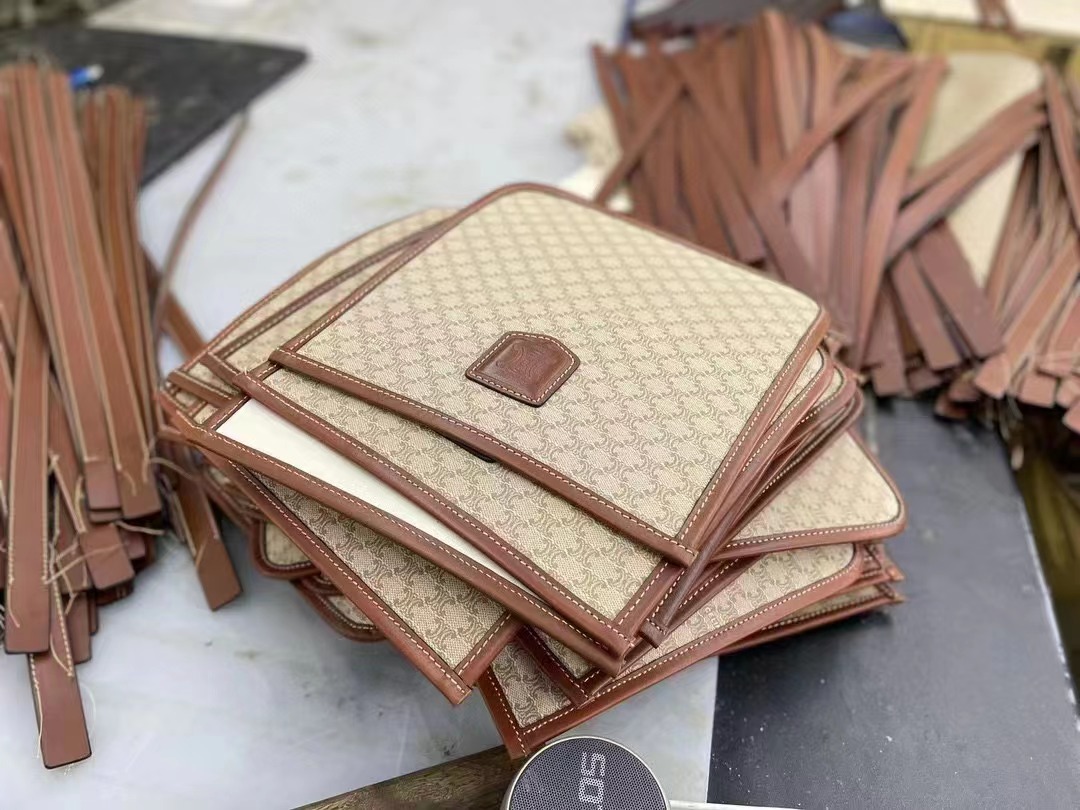 leather bag factory