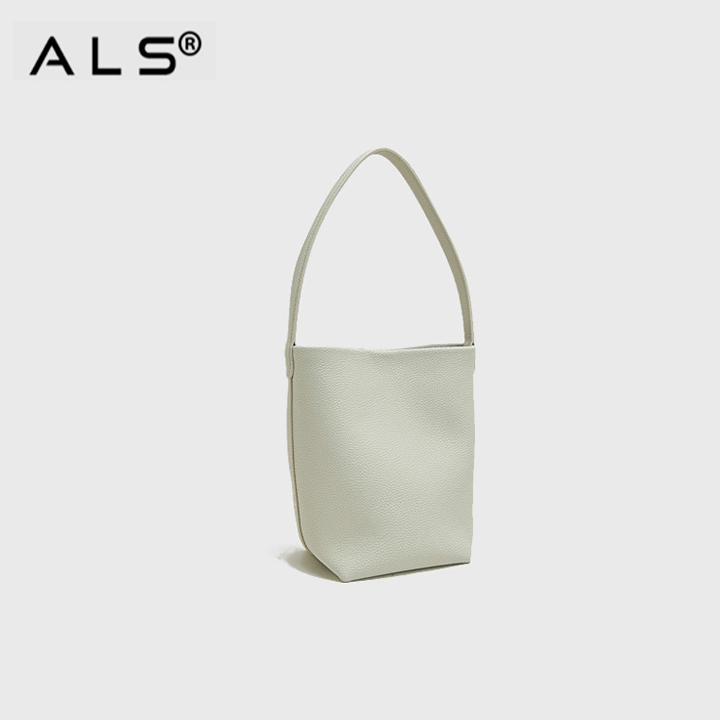 Bolso de hombro de cuero