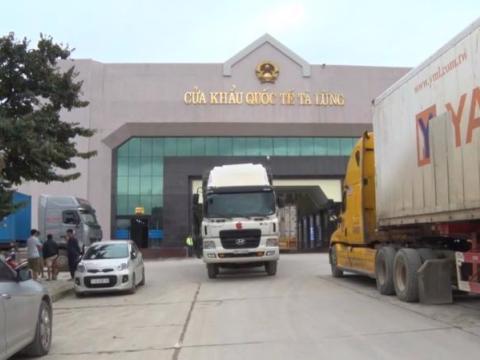 Vietnamese & Chinese customs work together to facilitate border trade