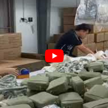 Pleasure to share our leather bag workshop,our workers are packaging these nice leather bags ,waiting for the random insepction from our customers then ship to them.