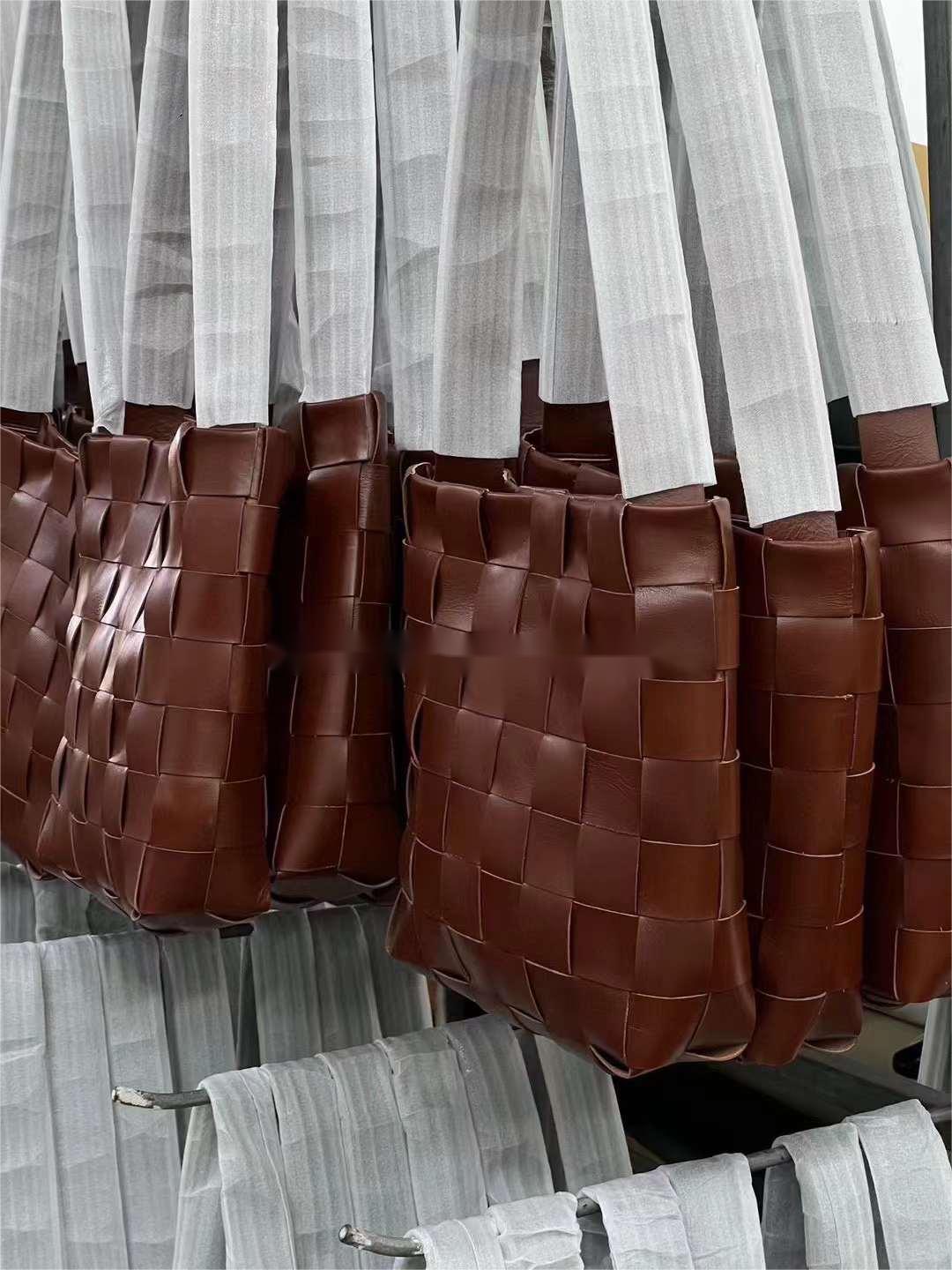 leather bag factory