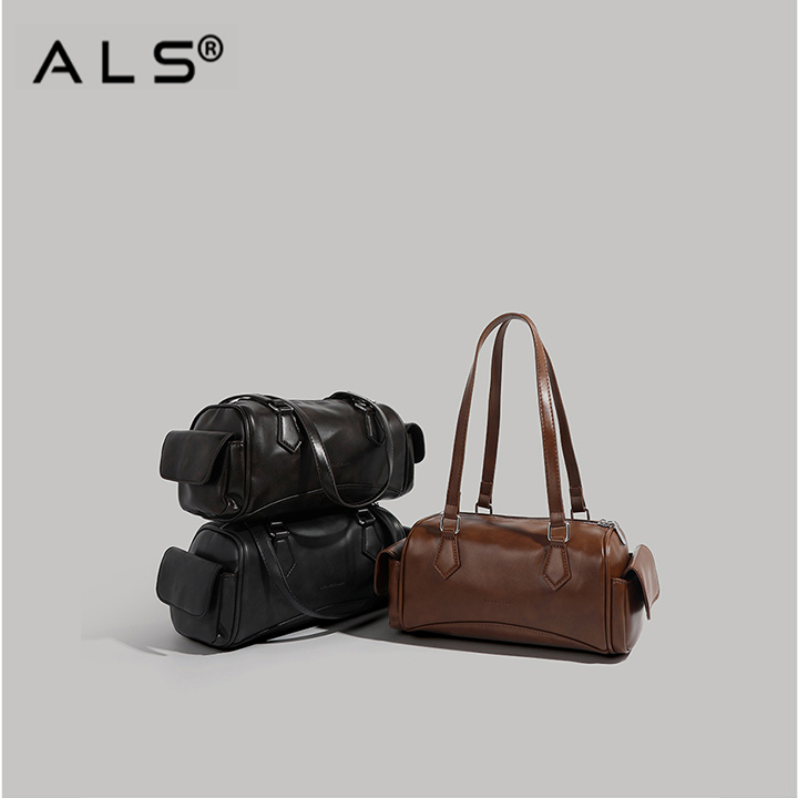 Bolso bandolera de piel con diseño de bolos