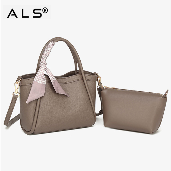 Bolso clásico de piel tipo cesta