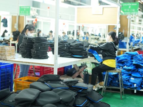 Vietnam Bag Factory Export Boosts Export Markets