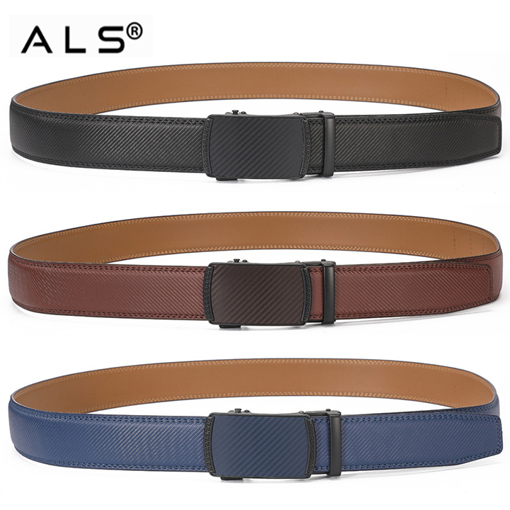 Cinturón elegante de piel con textura de carbono y hebilla automática