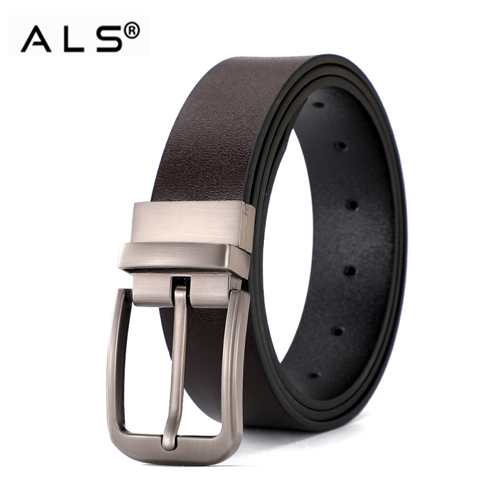 Cinturón de cuero reversible de dos tonos con elegante hebilla de metal